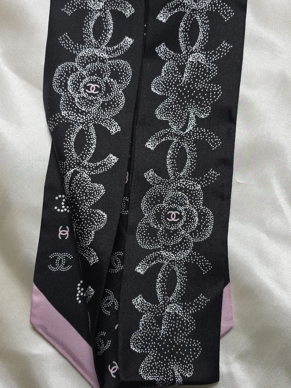 CHANEL Black & Pink Camellia Logo Silk Twilly Scarf - Picture 3 of 3